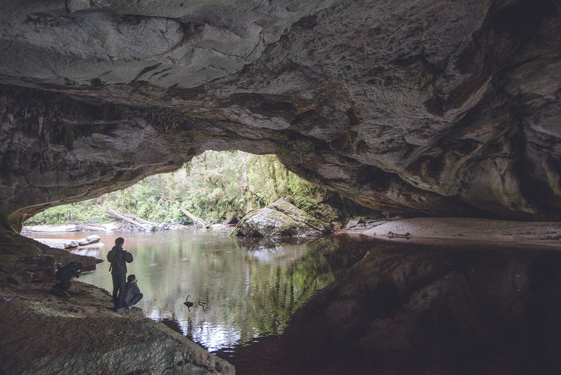 PHSW - People inside Oparara Basin - Kahurangi NP