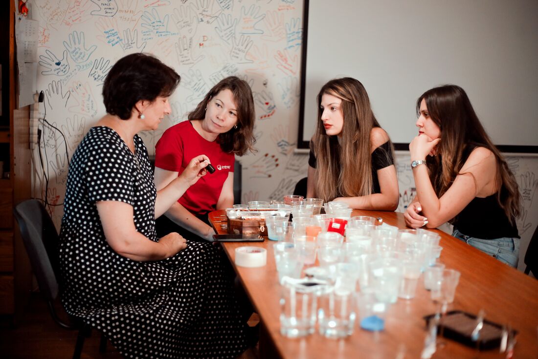 Intrepid travellers and leader attemd jewellery workshop in Ikorta