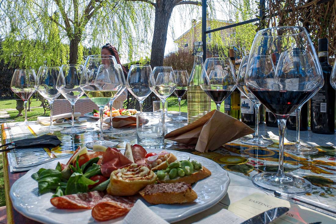 Chianti Feature Stay: Wine tasting 